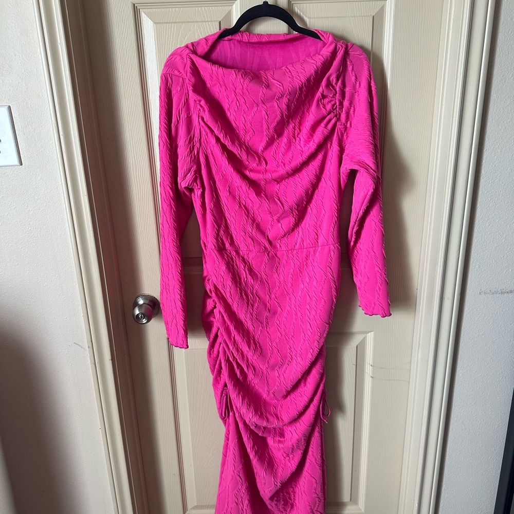 Elegant Pink Women's Dress